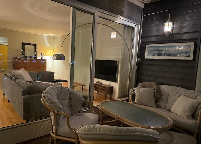 Close To Major Attractions