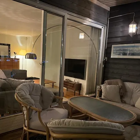 Close To Major Attractions