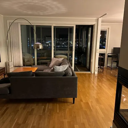 Apartment Close To Major Attractions